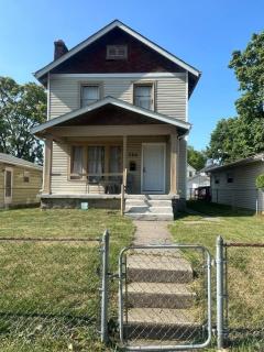 Pet Friendly 3BR Home in Italian Village Columbus Near Short North Ohio State University - 0