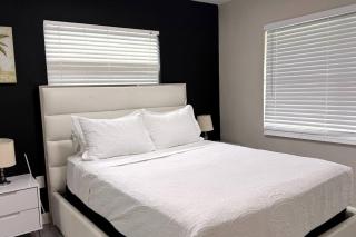 Family Retreat Near Anna Maria Sleeps 14 - 2