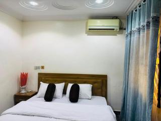 Stylish Cozy Stay I PLV Apartment Room 107 - 0