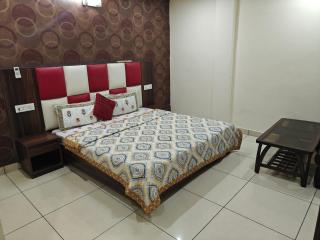 Hotel Esspee91 - 1