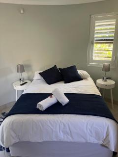 Modern Garden Cottage in Vincent - 0