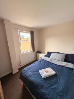 Easy Stay Peterborough - Budget Rooms - 5