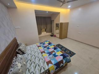 Sonawala Grand - Near Kaal Bhairav temple #Lift #Dining & restaurant - 4