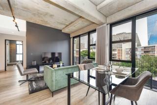 The Lineal 013 - Stylish 1BR in Sandton Central Pool, WiFi - 0