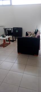 Departamento luminoso y amplio - 1