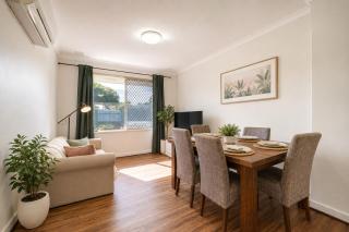 Relaxing Two-Bedroom Retreat Near the Airport - 6
