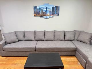 4BR Downtown Retreat Free Street Parking - 7