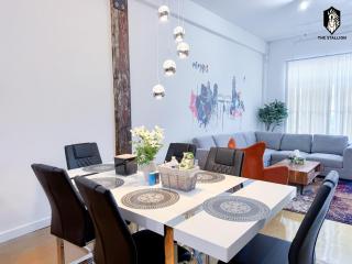 Walk to Attractions Modern Loft with Private Patio - 6