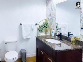 Walk to Attractions Modern Loft with Private Patio - 1
