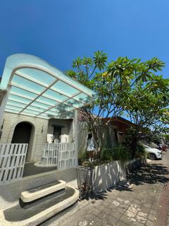 Ivory House - 5