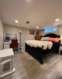 Cozy home close to everything - 8