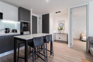 Explore Providencia from Our Sleek 2BR - 6