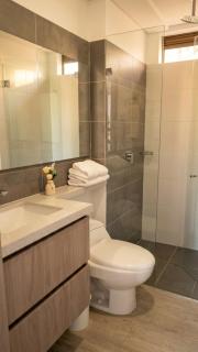 Luxury Suite, Daily Cleaning & Coffee - 4