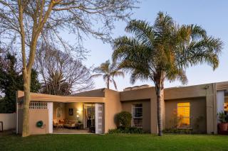 Sunny Sanctuary in the heart of Gallo manor - 4