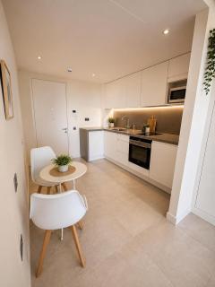 Gibraltar Luxe Stay 1002 - 8