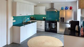 Avalon Farmhouse - 9
