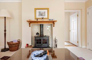 ISLAY House,Comfortable Home with private garden, Pencaitland, East Lothian, Scotland - 2