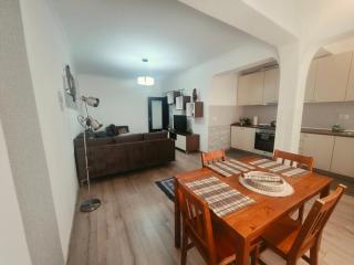 Apartment in the heart of Tirana , Bllok - 4
