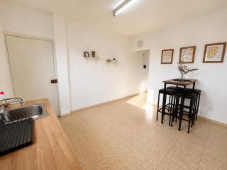 Lively Central Apartment in Ayia Napa-only for two - 6