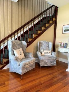 Heated Pool Riverfront / Ferry to Beach /Game Room - 5