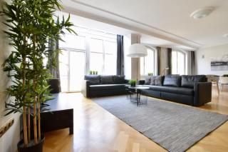 Standard Apartment by Hi5- Lovag Apartments - 9