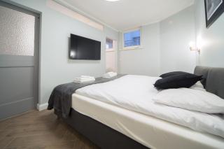 M6 Main Square Stylish One Bedroom - 7