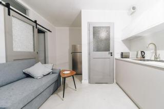M6 Main Square Stylish One Bedroom - 5