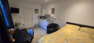 Studio near Royal Derby Hospital - 0