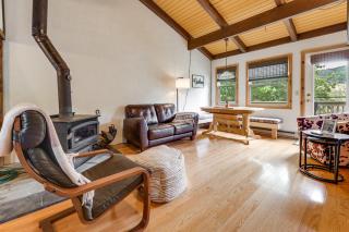 Greek Peak Retreat! Townhome w/ Mountain Views - 0