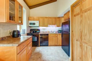 Greek Peak Retreat! Townhome w/ Mountain Views - 4