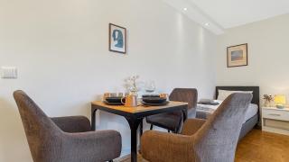 Signature Studio Apartment, Central in List, 1 Room with Kitchen - 4