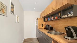 Signature Studio Apartment, Central in List, 1 Room with Kitchen - 2