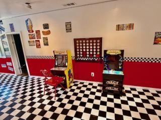 Camp Coleman-Theater Room - Game Room - Sleeps 29 - 6