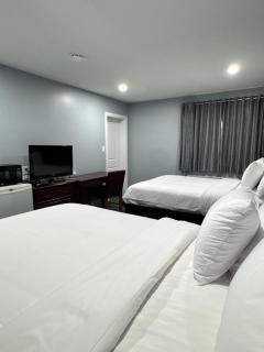 Countryside Inn - 9