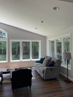 Large home with hot tub in serene wooded setting - 4