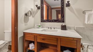 332 Lodge At Spruce Peak Ski In Ski In Ski Out King Studio By Stowe Mountain Rentals - Stowe - 4