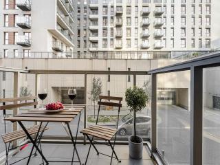 Beautiful Flat with Garage - 6