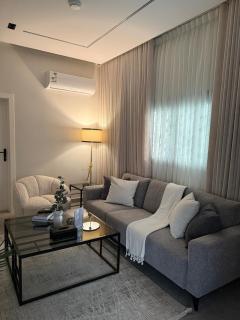 H Residence Modern Apartment near Boulevard City - 7