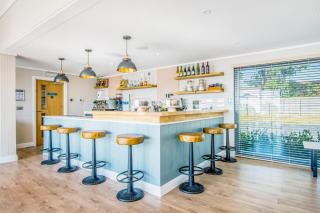 Lodge 62 at Riviera Bay Coastal Retreat - 8