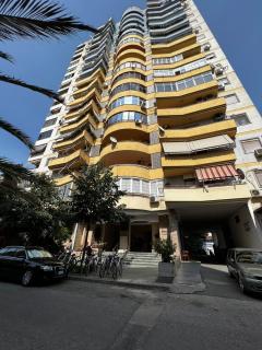 HOLIDAY Apartments - 3