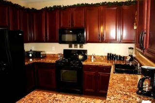 Private Home with Game Room & Spa - 3