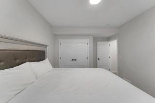 Executive 2 bedroom suite in Estate house - 6