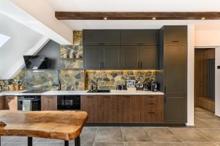 Mountain & Sunset View Apartment - Bathtub - Parking - 4