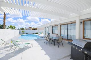Private Pool & Spa Monthly Stay Pool Table - 5