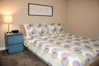 Private Pool & Spa Monthly Stay Pool Table - 2