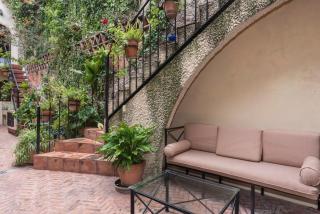 Old World Charm & Amazing Views in Historic Center - 9