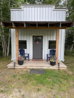 The Angler | Cross Stone Cabins • Walk to Rangeley Lake & Do - 9