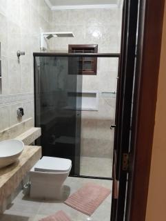 Quarto em Foz, ótima localização em casa familiar - 5