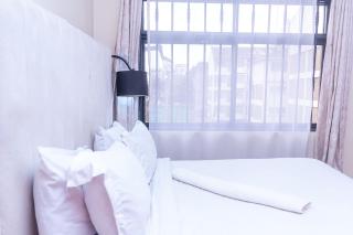 Modern 2BR Haven Carrefour, Pizza Inn & Chicken Inn - 8