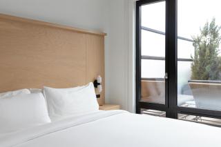 Arlo SoHo - 7